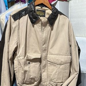 Schory Twill Jacket with leather collar